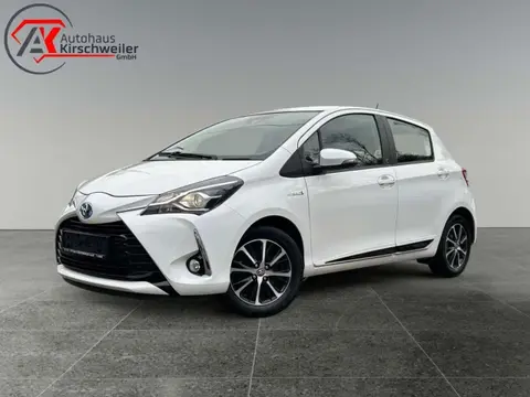 Used TOYOTA YARIS Hybrid 2018 Ad 