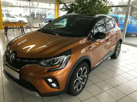 Used RENAULT CAPTUR Hybrid 2021 Ad 