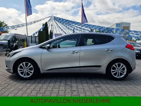 Used KIA CEED Petrol 2015 Ad 