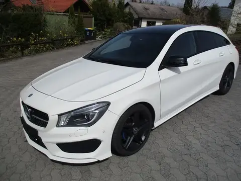 Used MERCEDES-BENZ CLASSE CLA Petrol 2015 Ad 