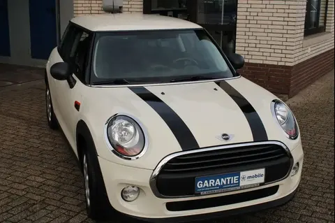 Used MINI ONE Petrol 2015 Ad 