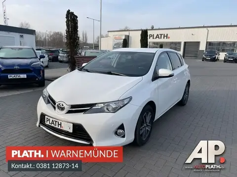 Used TOYOTA AURIS Petrol 2015 Ad 