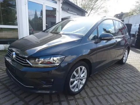 Used VOLKSWAGEN GOLF Petrol 2017 Ad 