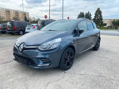 Used RENAULT CLIO Petrol 2017 Ad 