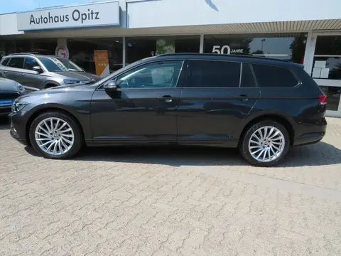 Used VOLKSWAGEN PASSAT Petrol 2018 Ad 