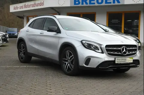 Annonce MERCEDES-BENZ CLASSE GLA Essence 2019 d'occasion Allemagne