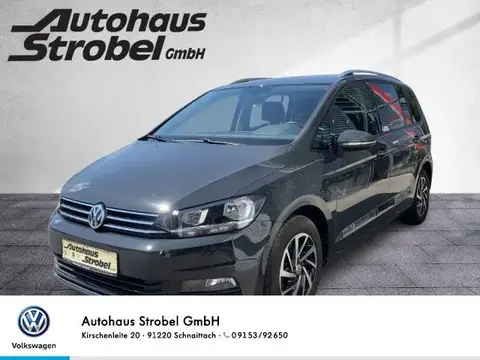 Used VOLKSWAGEN TOURAN Petrol 2019 Ad 