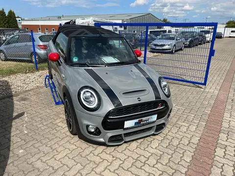 Annonce MINI COOPER Essence 2019 d'occasion Allemagne