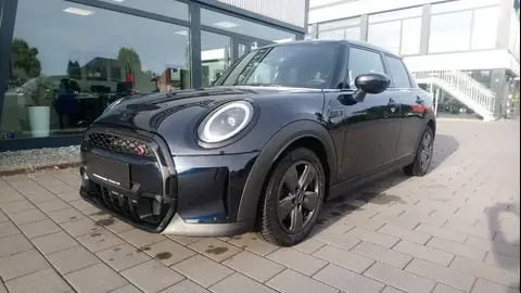 Used MINI COOPER Petrol 2022 Ad Germany