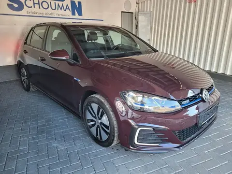 Used VOLKSWAGEN GOLF Hybrid 2017 Ad 