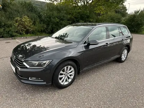 Used VOLKSWAGEN PASSAT Petrol 2018 Ad 