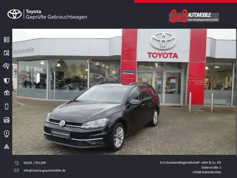 Used VOLKSWAGEN GOLF Petrol 2018 Ad 