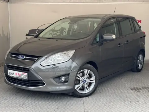 Used FORD GRAND C-MAX Petrol 2015 Ad 