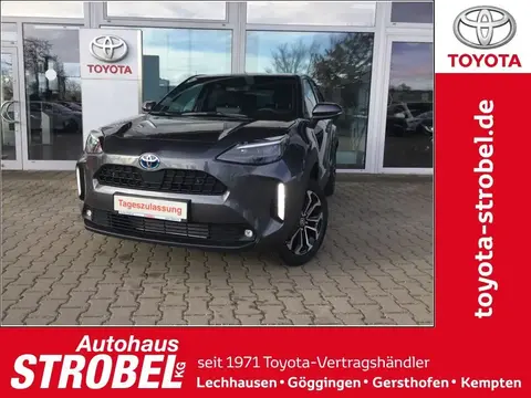 Used TOYOTA YARIS Hybrid 2023 Ad Germany