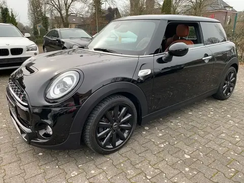 Used MINI COOPER Petrol 2019 Ad Germany