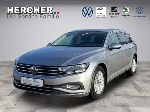 Used VOLKSWAGEN PASSAT Petrol 2022 Ad 