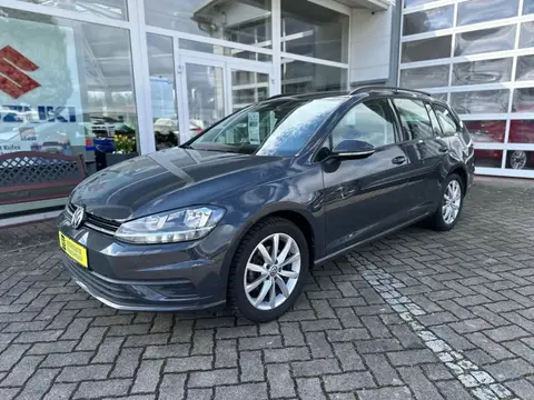 Used VOLKSWAGEN GOLF Petrol 2018 Ad 