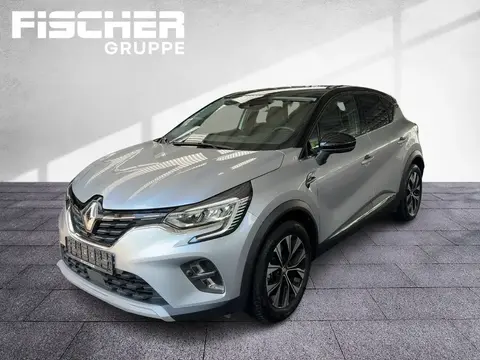 Used RENAULT CAPTUR Hybrid 2023 Ad 