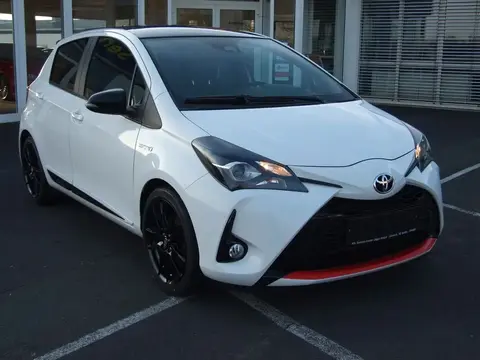 Used TOYOTA YARIS Hybrid 2020 Ad Germany