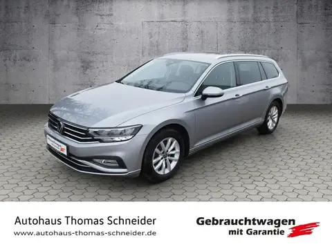 Used VOLKSWAGEN PASSAT Petrol 2022 Ad 