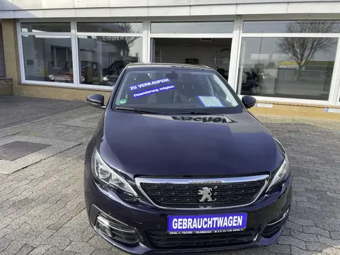 Used PEUGEOT 308 Petrol 2018 Ad Germany