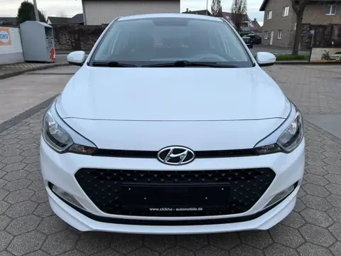 Annonce HYUNDAI I20 Essence 2017 d'occasion Allemagne