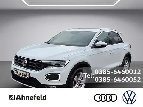 Used VOLKSWAGEN T-ROC Petrol 2017 Ad 