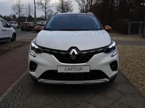 Used RENAULT CAPTUR Petrol 2020 Ad 