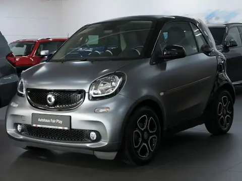 Used SMART FORTWO Petrol 2014 Ad Germany