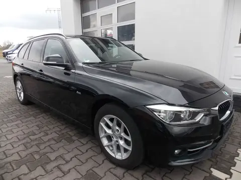 Used BMW SERIE 3 Petrol 2018 Ad 