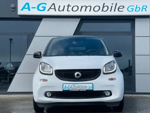 Annonce SMART FORTWO Essence 2016 d'occasion Allemagne