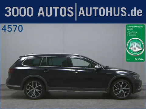 Used VOLKSWAGEN PASSAT Petrol 2020 Ad 