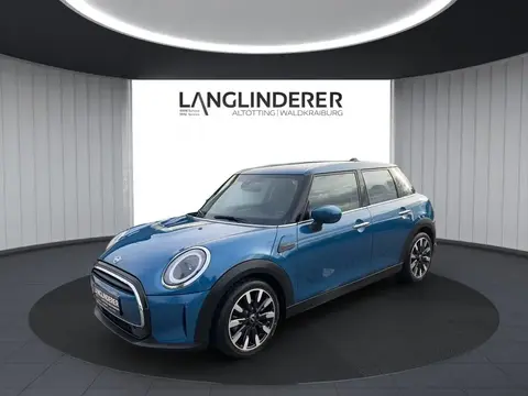 Used MINI COOPER Petrol 2023 Ad Germany