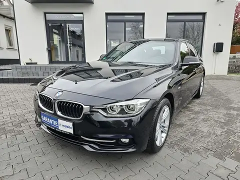 Used BMW SERIE 3 Petrol 2018 Ad 