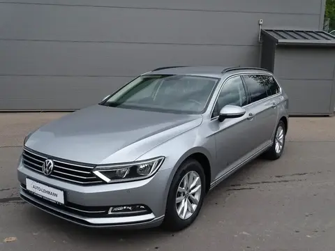 Used VOLKSWAGEN PASSAT Petrol 2019 Ad 