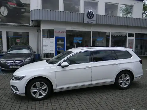 Used VOLKSWAGEN PASSAT Diesel 2022 Ad 