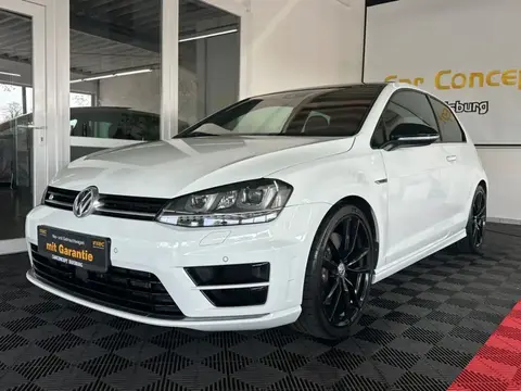 Used VOLKSWAGEN GOLF Petrol 2015 Ad 