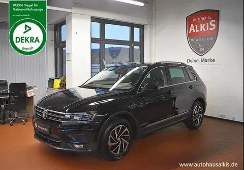 Used VOLKSWAGEN TIGUAN Petrol 2018 Ad 