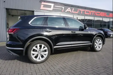 Used VOLKSWAGEN TOUAREG Diesel 2019 Ad 