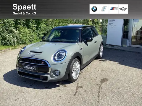 Annonce MINI COOPER Essence 2019 d'occasion Allemagne