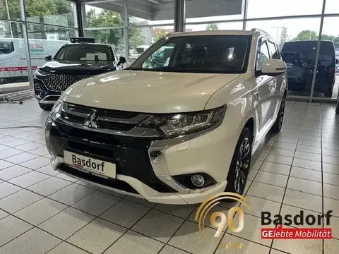 Used MITSUBISHI OUTLANDER Hybrid 2016 Ad 