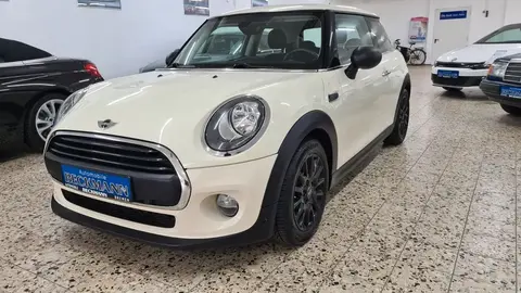 Used MINI ONE Petrol 2015 Ad 