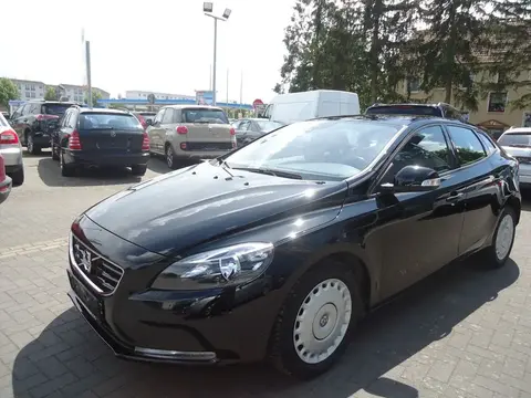 Used VOLVO V40 Petrol 2015 Ad Germany