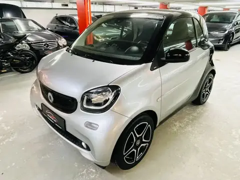 Annonce SMART FORTWO Essence 2017 d'occasion Allemagne