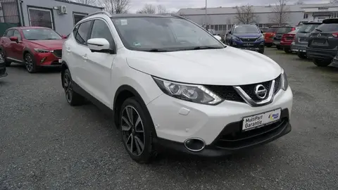 Used NISSAN QASHQAI Petrol 2017 Ad Germany