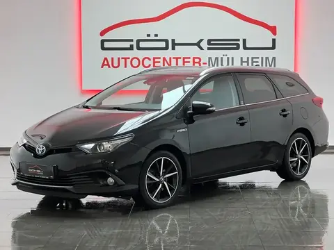 Used TOYOTA AURIS Hybrid 2019 Ad 