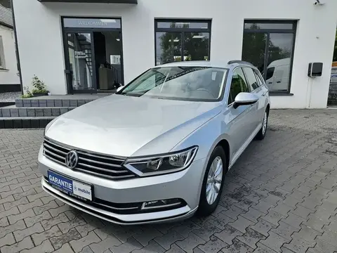 Used VOLKSWAGEN PASSAT Petrol 2016 Ad 