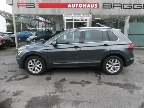 Used VOLKSWAGEN TIGUAN Petrol 2018 Ad 