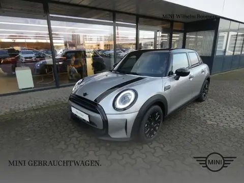 Annonce MINI COOPER Essence 2024 d'occasion Allemagne