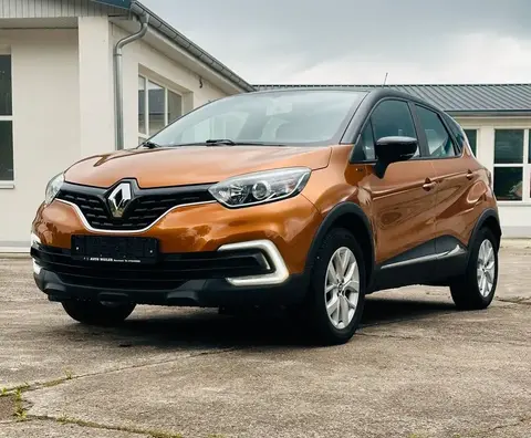 Used RENAULT CAPTUR Petrol 2018 Ad 